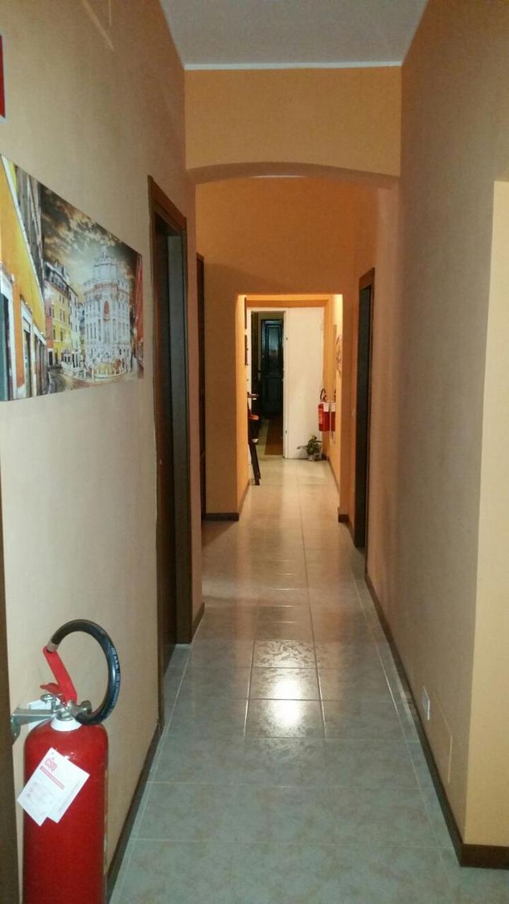 Termini Station Rooms Roma Exterior foto